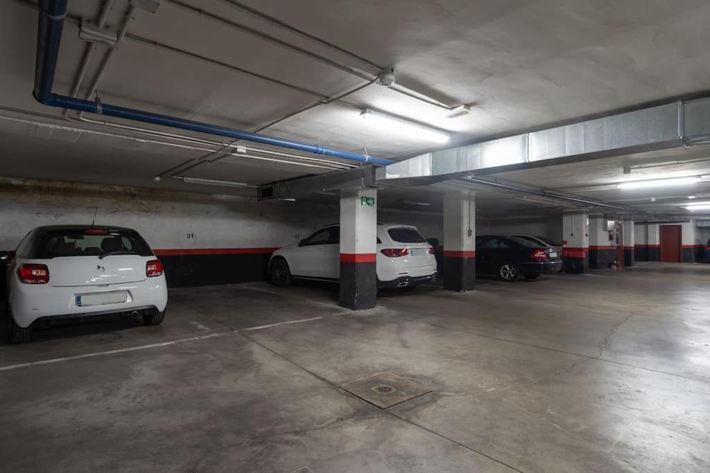 Vivienda Con Zona De Trabajo, Piscina Y Parking Lejlighed Madrid Eksteriør billede